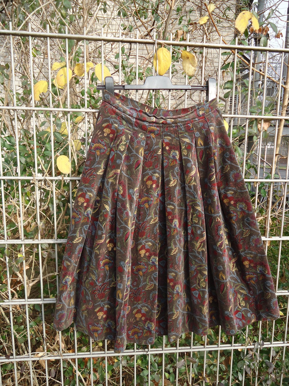 Vintage Faltenrock mit Blumen-Print