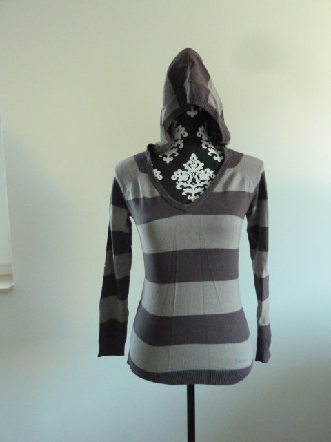 Fishbone, gestreift, Kapuzen Pulli - Größe 34 / 36 / 38