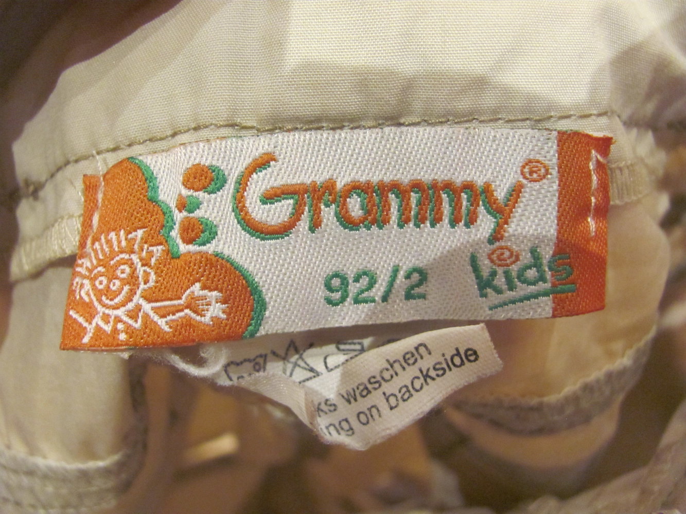 kurze Hose Shorts Größe 92 Grammy