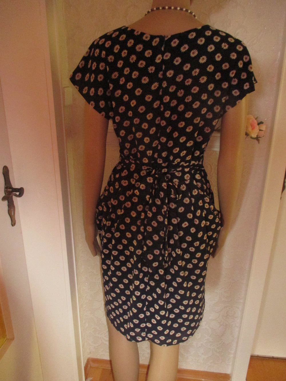 NEU mit ETIKETT * Seiden Chiffon * Margeriten- Blüten * Flower- Power * Kleid 