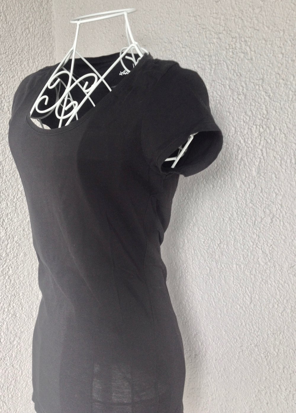 Schönes schwarzes Basicshirt von H&M L.O.G.G.