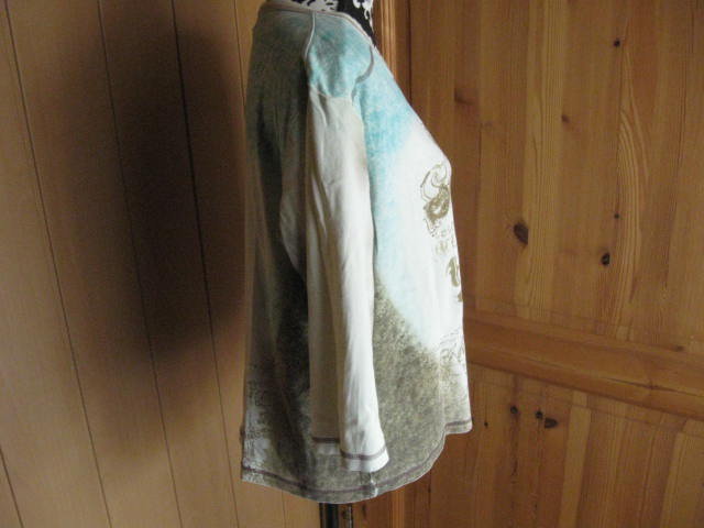*** Mega Shirt mit Nieten ***