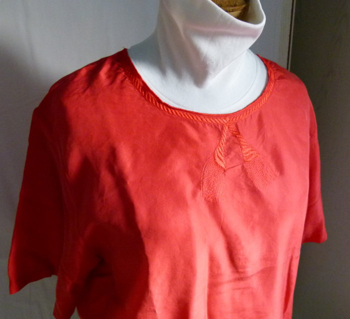 Seiden Bluse, mit Ton in Ton Stickerei, rot, Sommer Retro Goa Festival Strand Boho Cottagecore