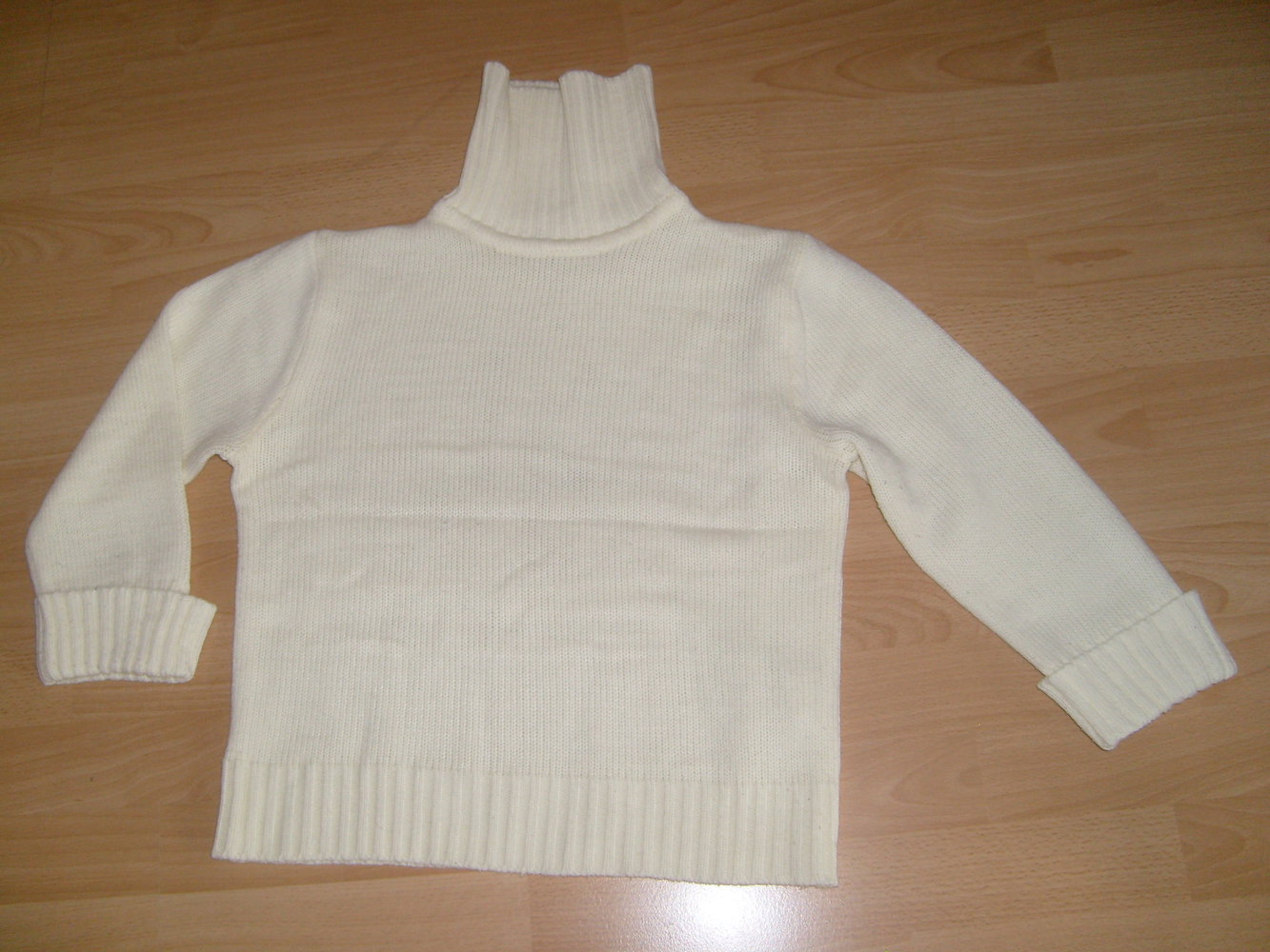 Pulli Fb. Beige Gr. 36