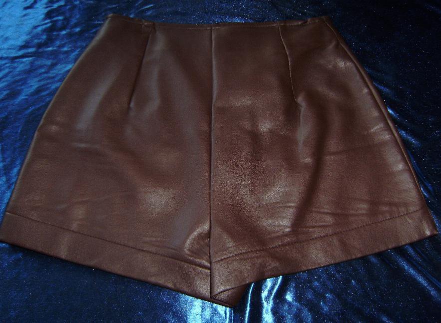 Short, Hot-Pants High Waist in Lederoptik braun Gr. 38