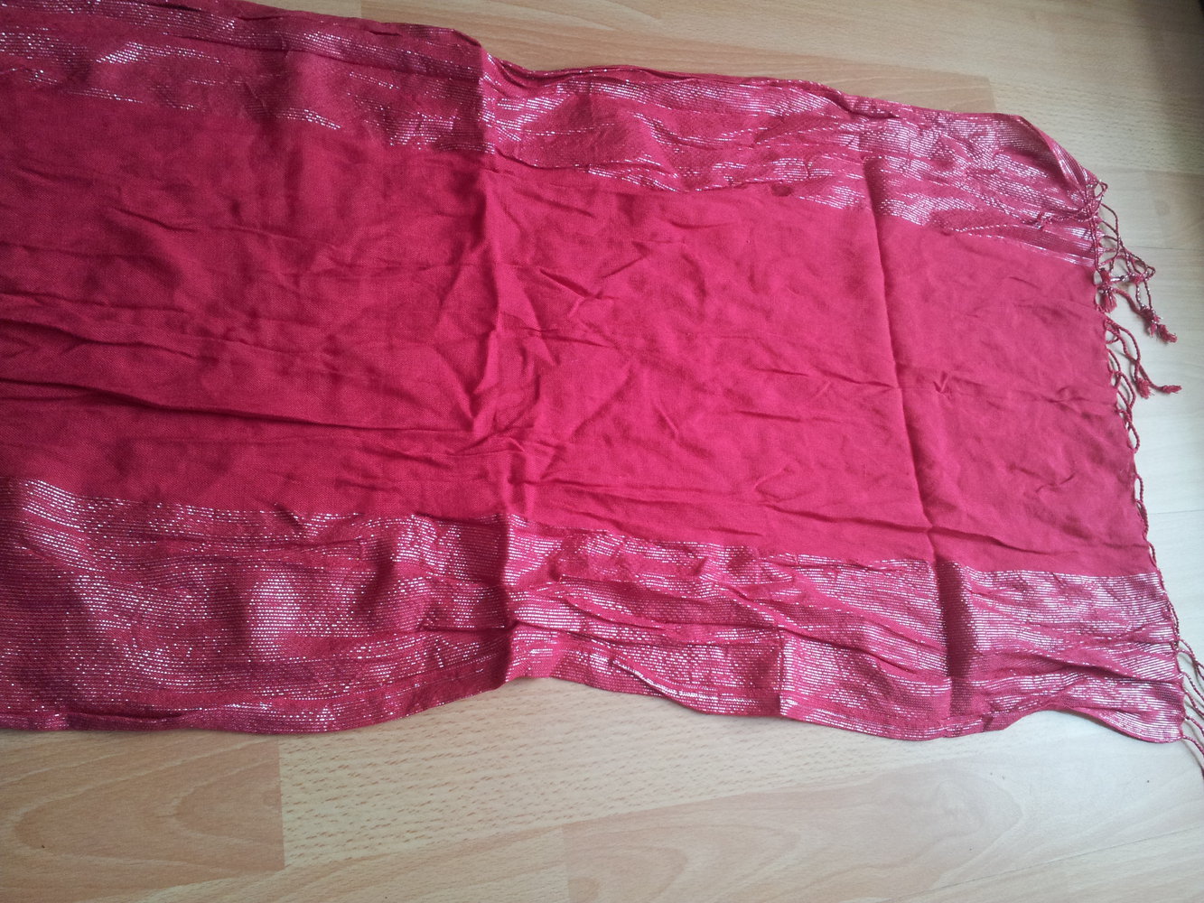 dünner Schal Tuch rosa rot silber Fransen
