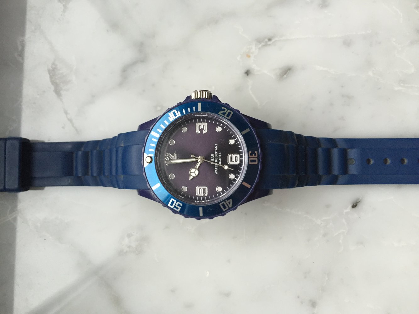 Uhr Blau