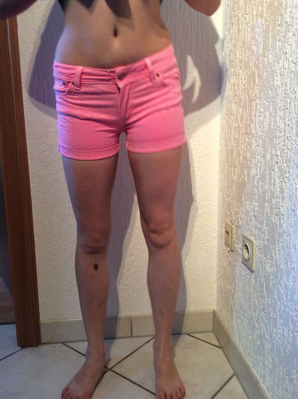 Vingino Jeans selvedge Größe XXS 10 Jahre hotpants Bermudashorts kurze Hose neonpink 