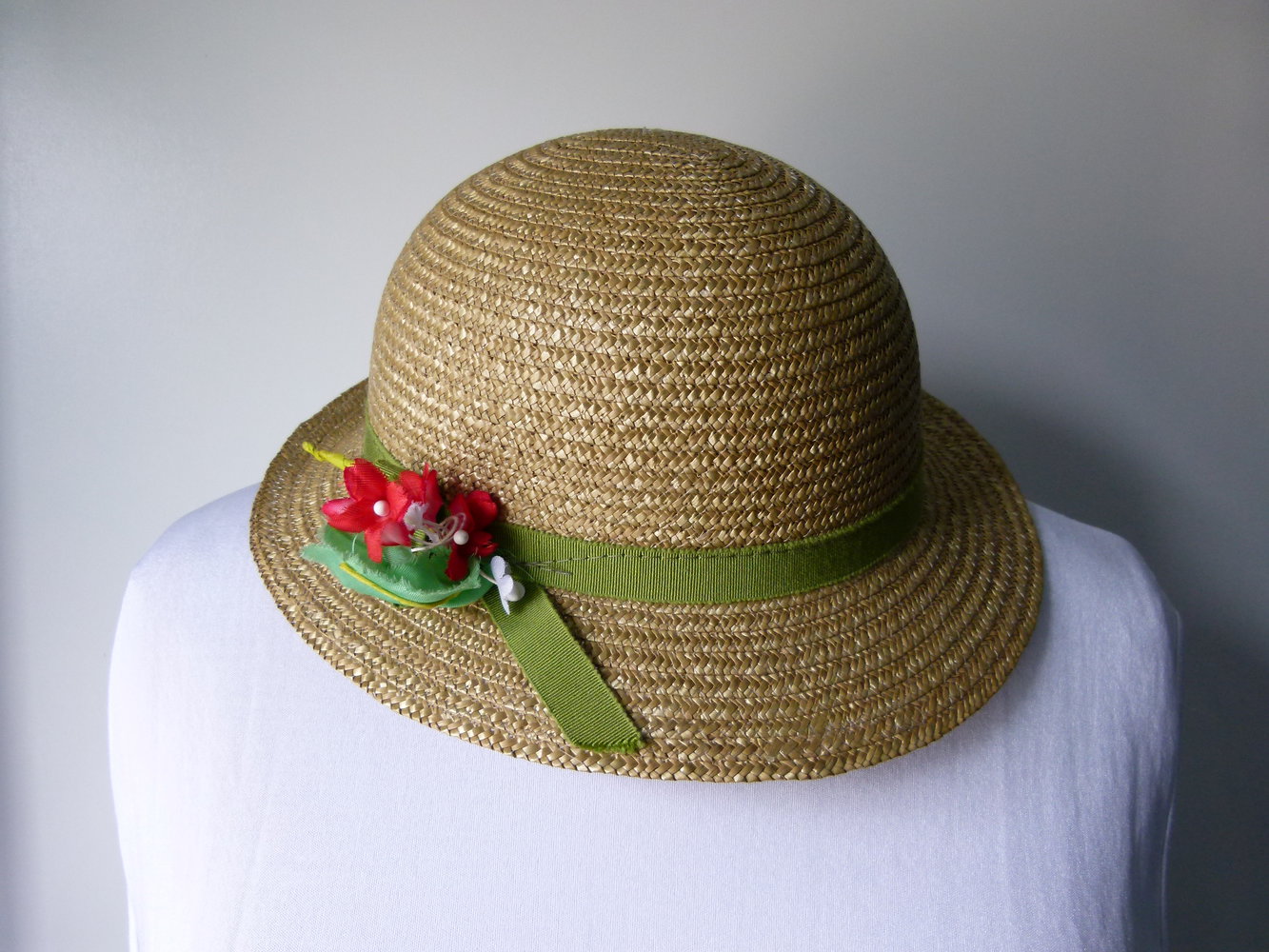Strohhut mit grünem Band und Blümchen, Sommer Mori Boho Goa Festival Hippie Retro Vintage Cottagecore