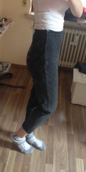 dunkelgrau/ schwarze high-waist hose