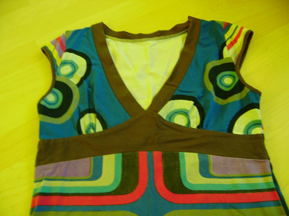 Freches ausgefallenes Shirt-Kleid Gr. ca. 38-40