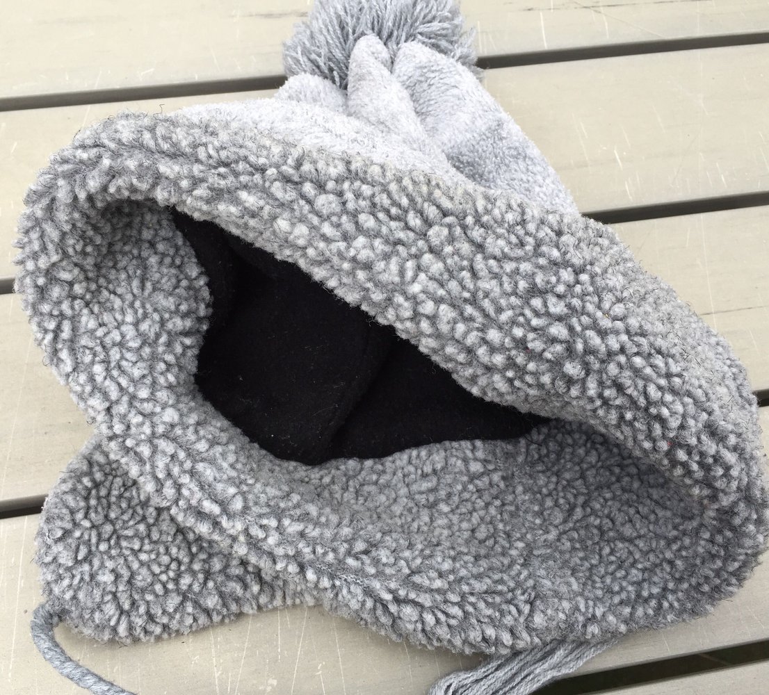 FLEECE MÜTZE grau