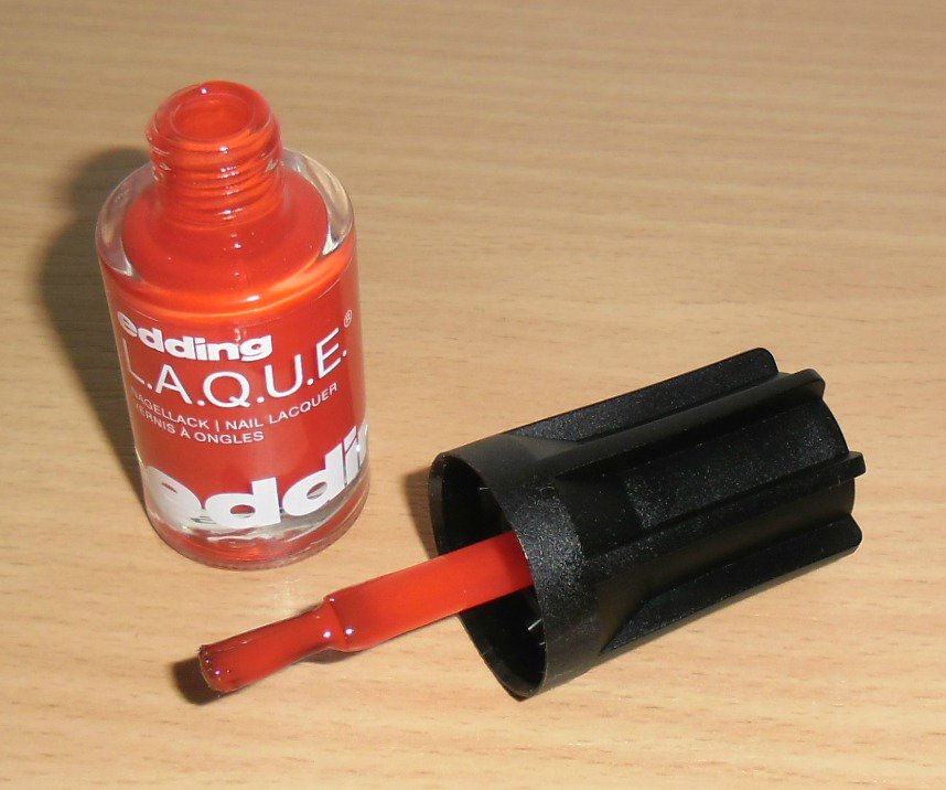 edding L.A.Q.U.E Nagellack Sexy Strawberry