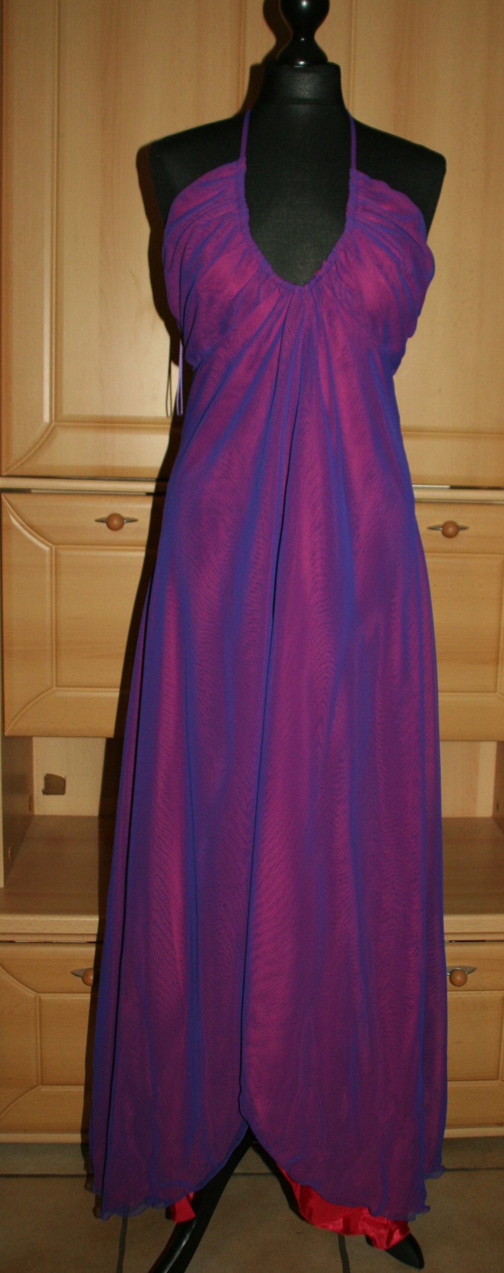 Abendkleid Neckholder lila pink Gr. 38