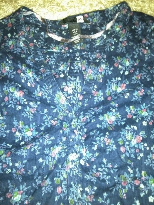 Blaue Blümchen-Bluse von H&M
