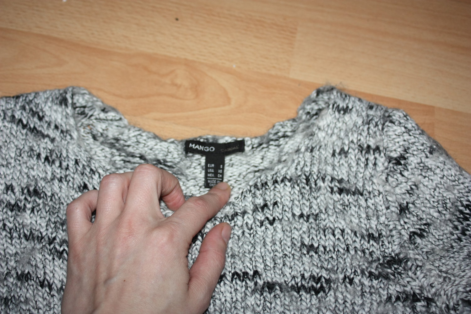 Graumelierter Wollpullover Mango Gr. S