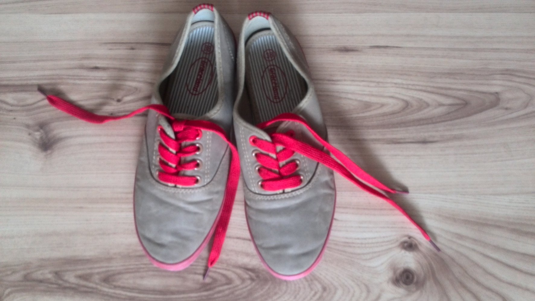 Sneaker