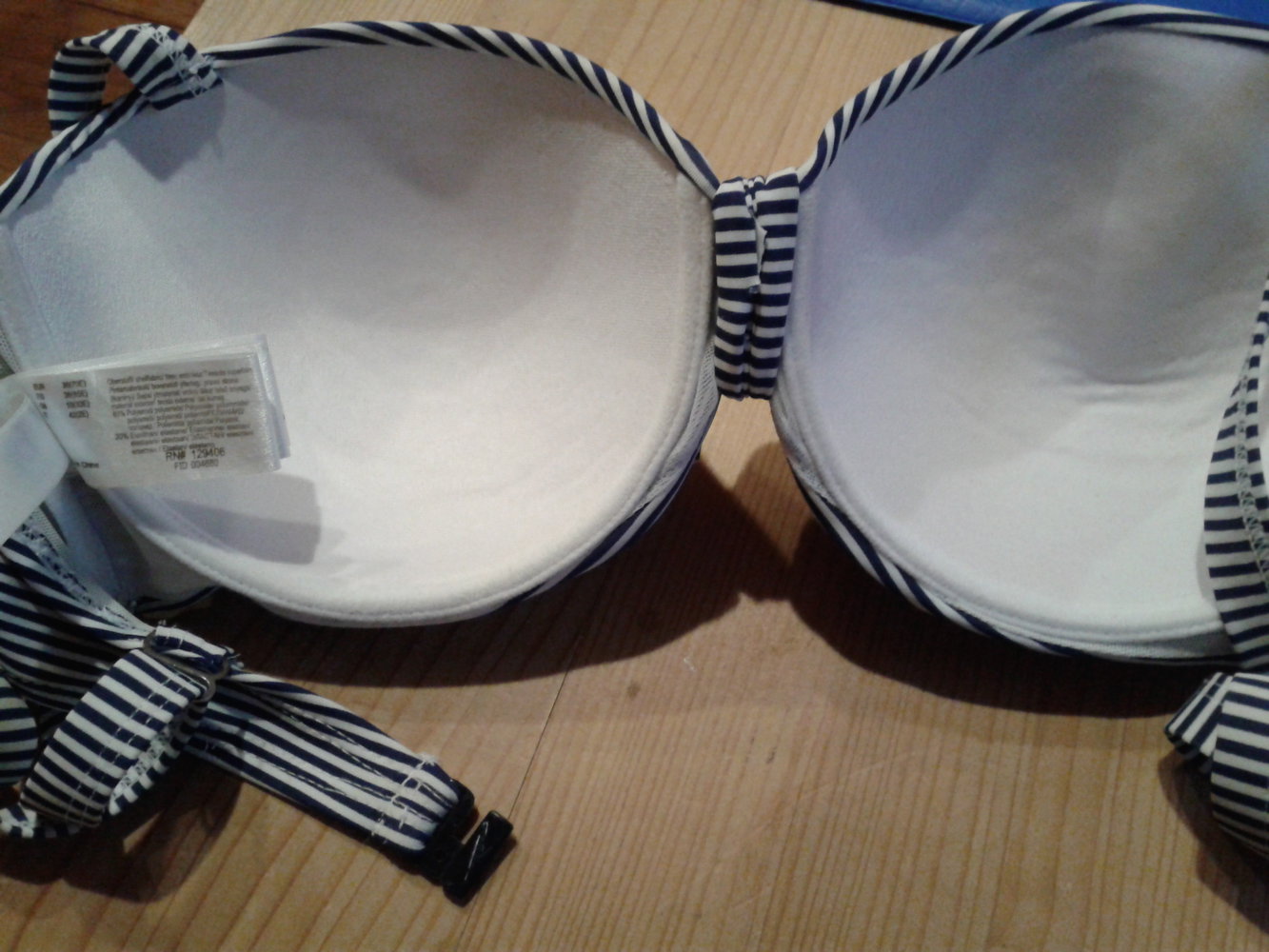 hübsches Bikinioberteil, 70E, Streifen, blau weiß, gestreift, Schleife