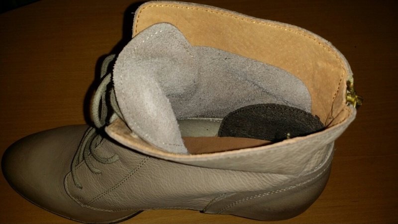 Wunderschöne Stiefelette aus echtem Leder von Mishumo