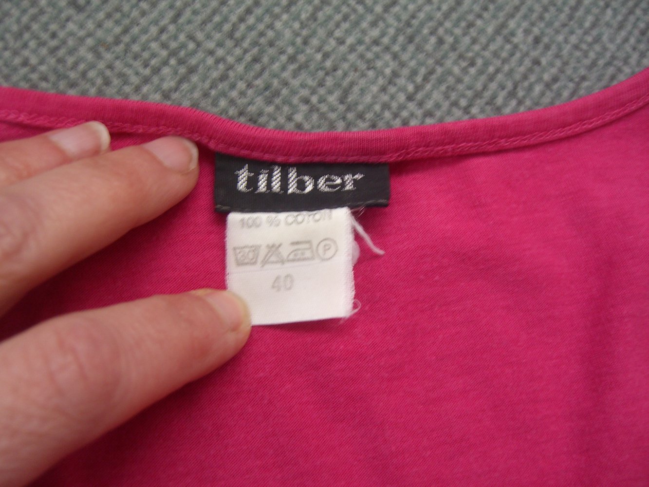 Pinkes Top mit lustigem Motiv