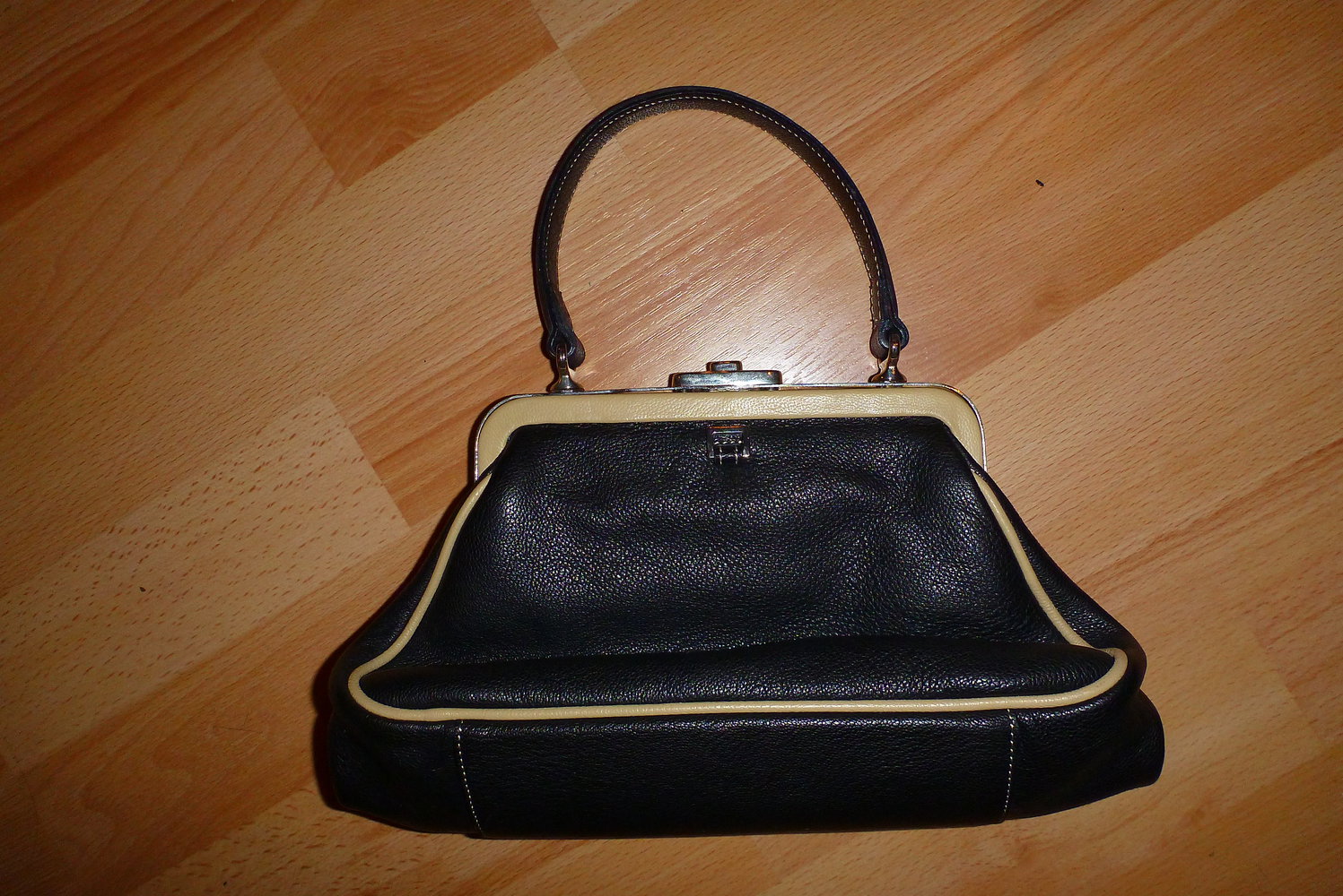 schwarze italienische Tasche, Genuine Leather