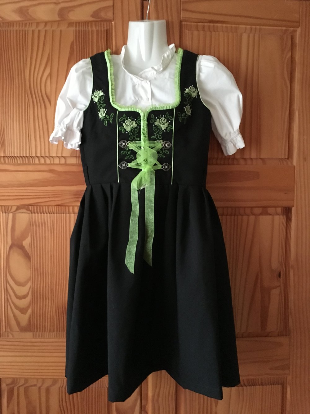 fesches Dirndl von Fuchs Gr 30, Oktoberfest, Kleid