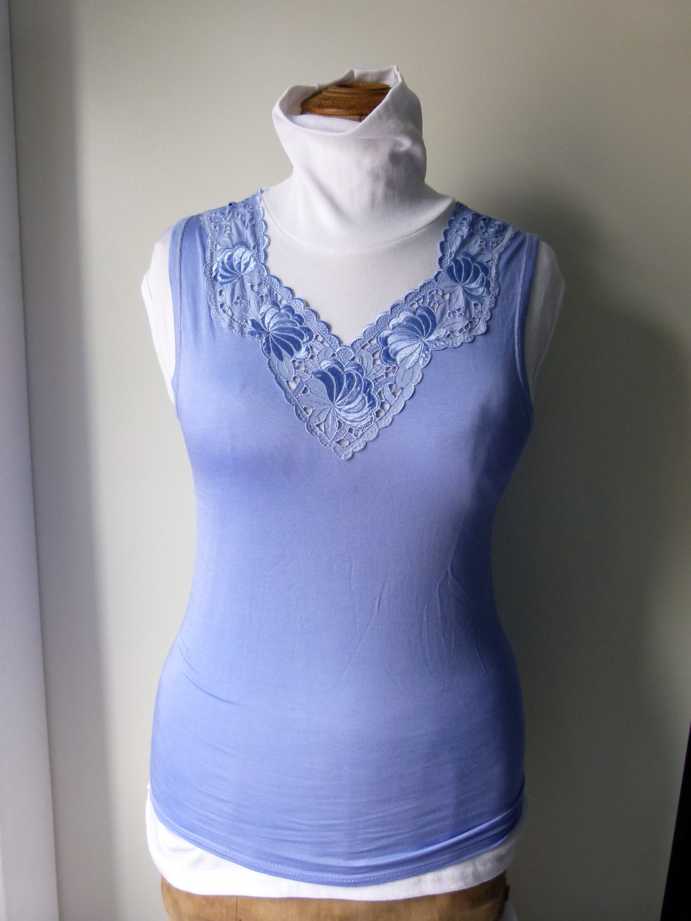 Sommer Top mit Spitze, lavendelblau violett, Boho Mori Goa Hippie Vintage Festival