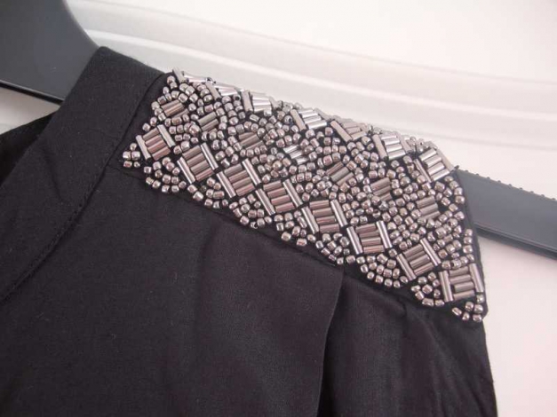 NEU! Vero Moda - Vokuhila Bluse mit Perlen
