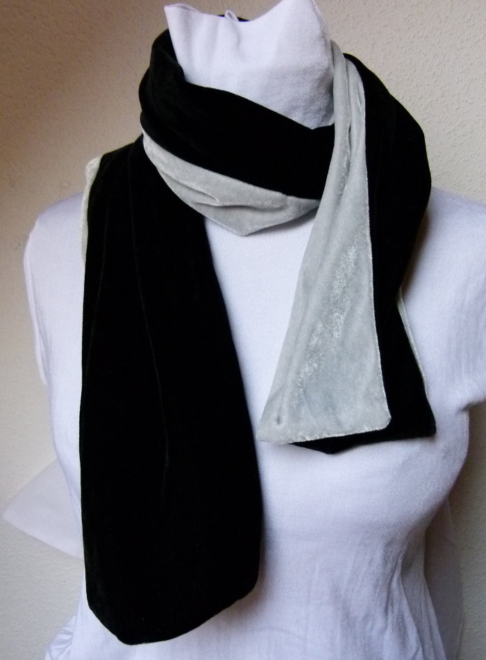 Samt Wende Schal, schwarz silber, Gothic Mori Boho Velvet