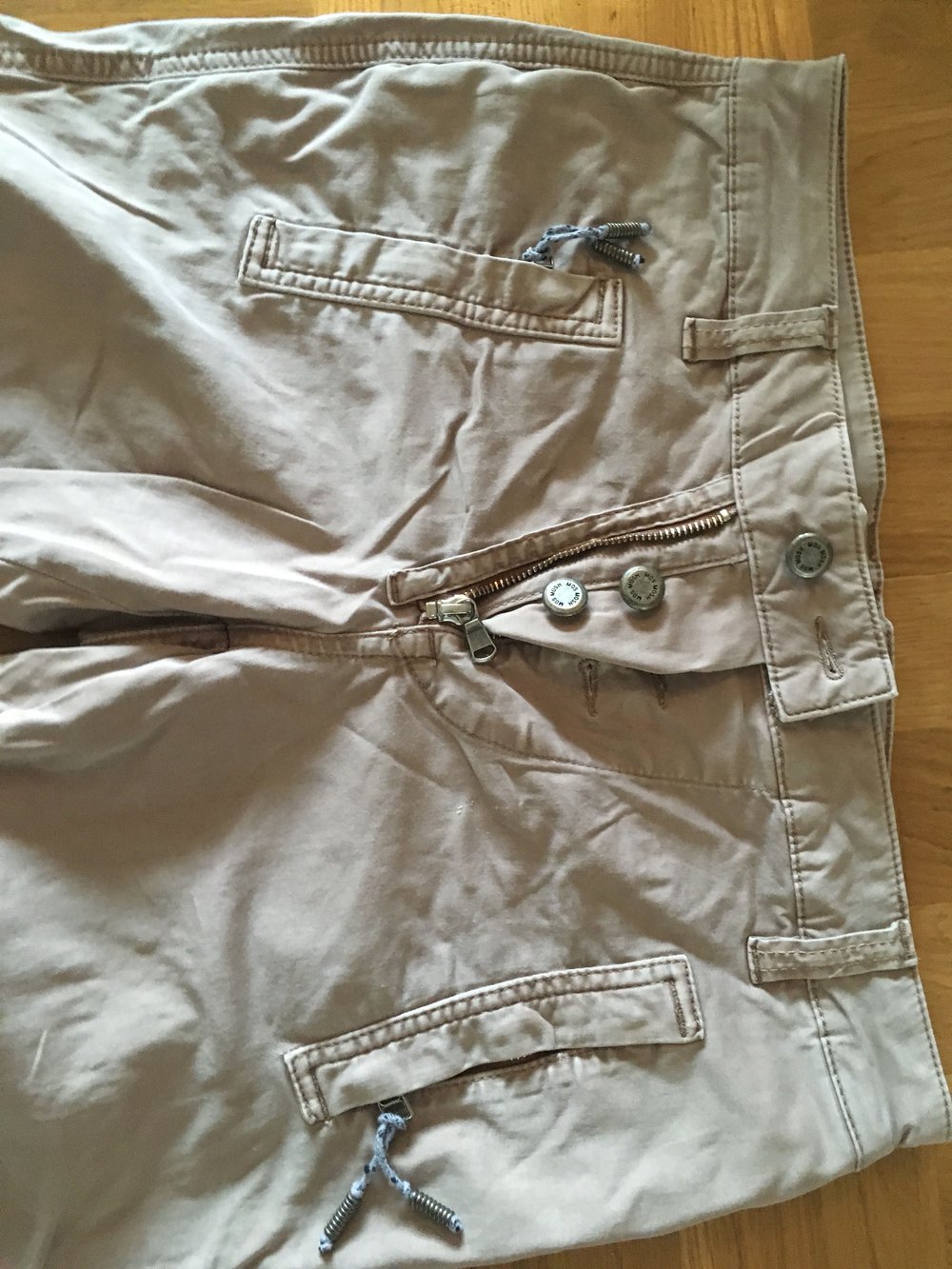 Beige Hose Grösse 40