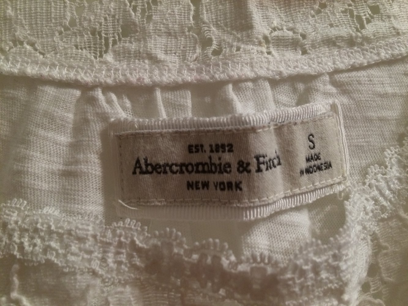 Abercrombie & Fitch Spitzentop