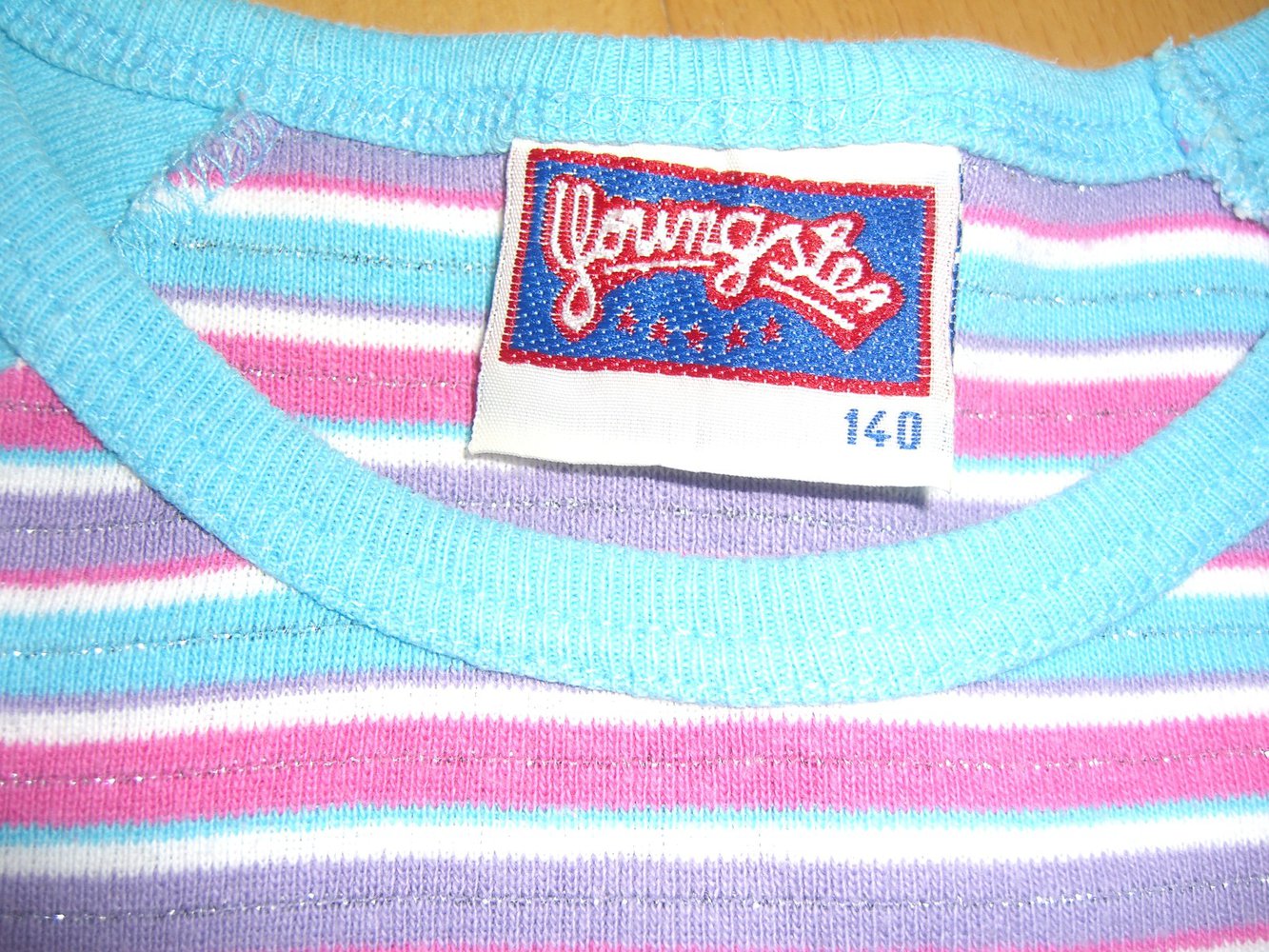 gestreiftes T-Shirt