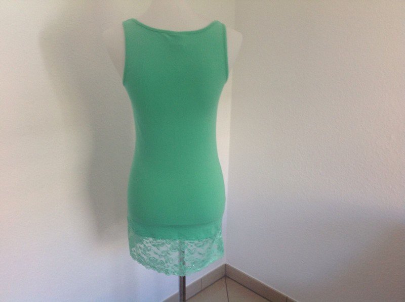 *** Top mit Spitze ***
