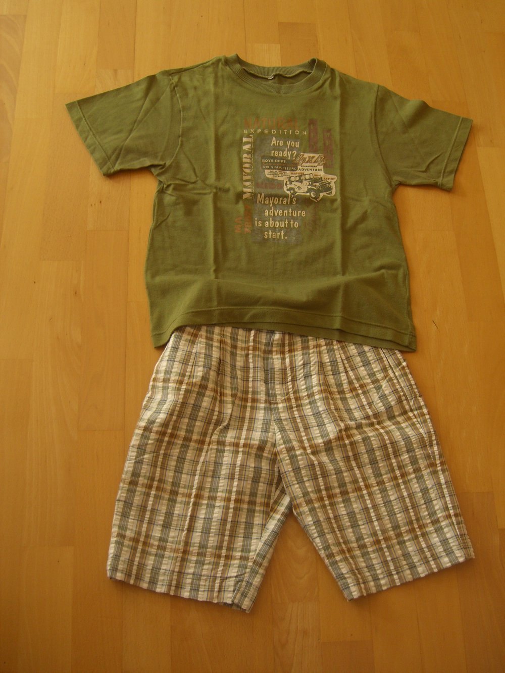 Sommerkombi für Jungen, bestehend aus Short und T-Shirt