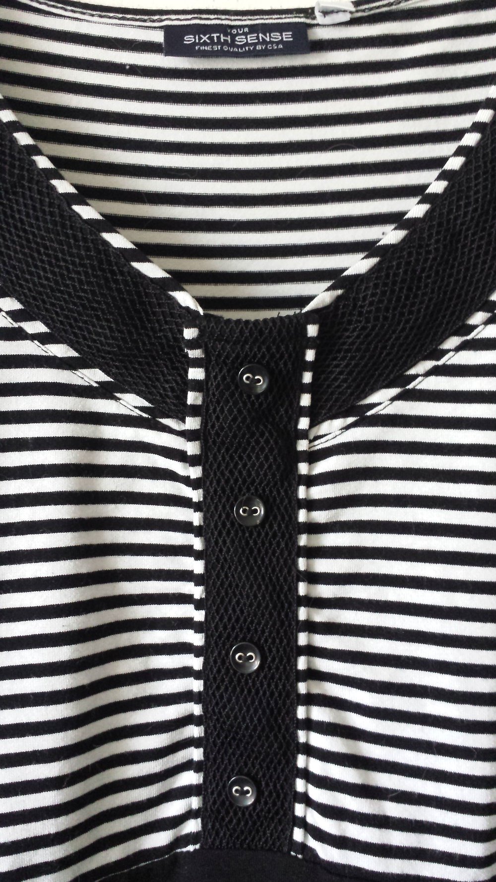 XL, Viskose-Shirt schwarz-weiß, Sixth Sense