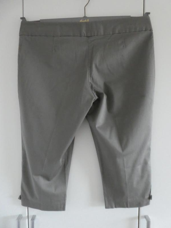 NEU – H&M - Damen 3/4-Hose, oliv-grau