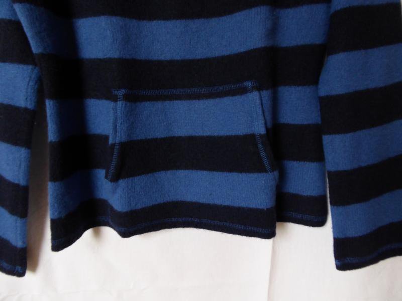 Blau-gestreifter (zwei Blautöne) Pullover aus Lammwolle von H&M