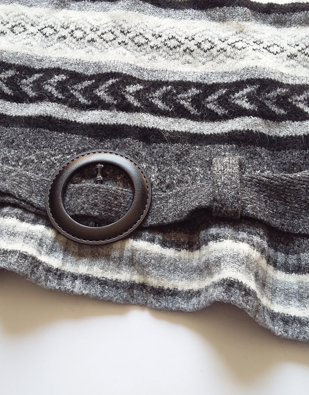 NEU Rollkragen Pullunder Gr. S in schwarz weiß grau