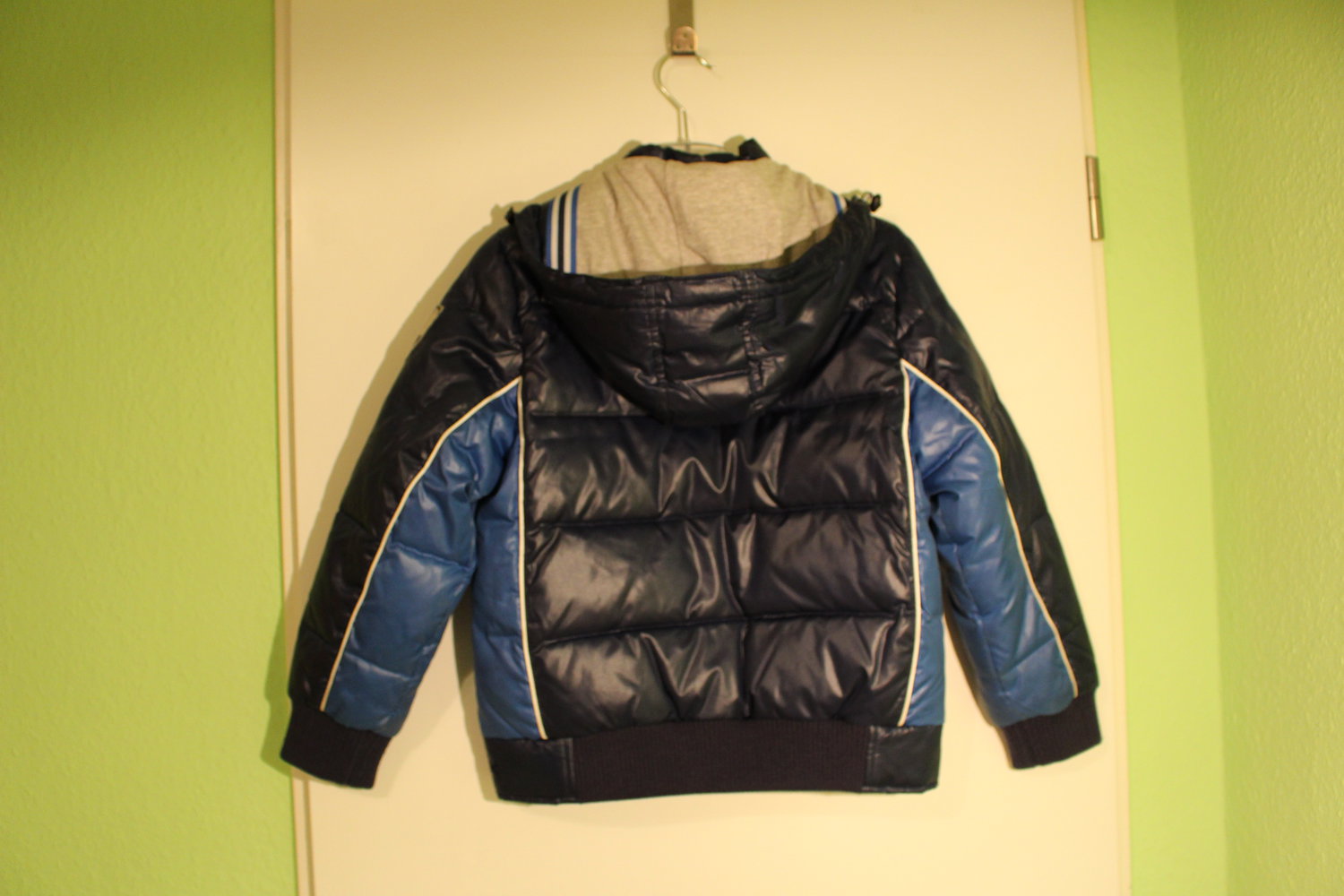 236. Winterjacke von GEOX, Gr. 134-140, 8 Jahre