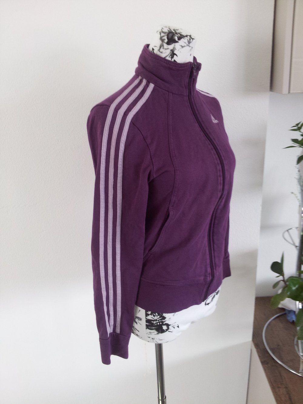 Sport Jacke von Adidas in lila 