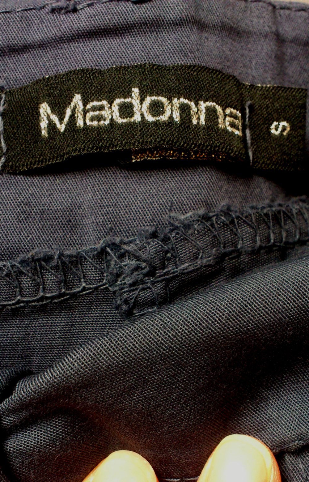 Dunkelblaue Chino in Größe S 36 von Madonna Stoffhose