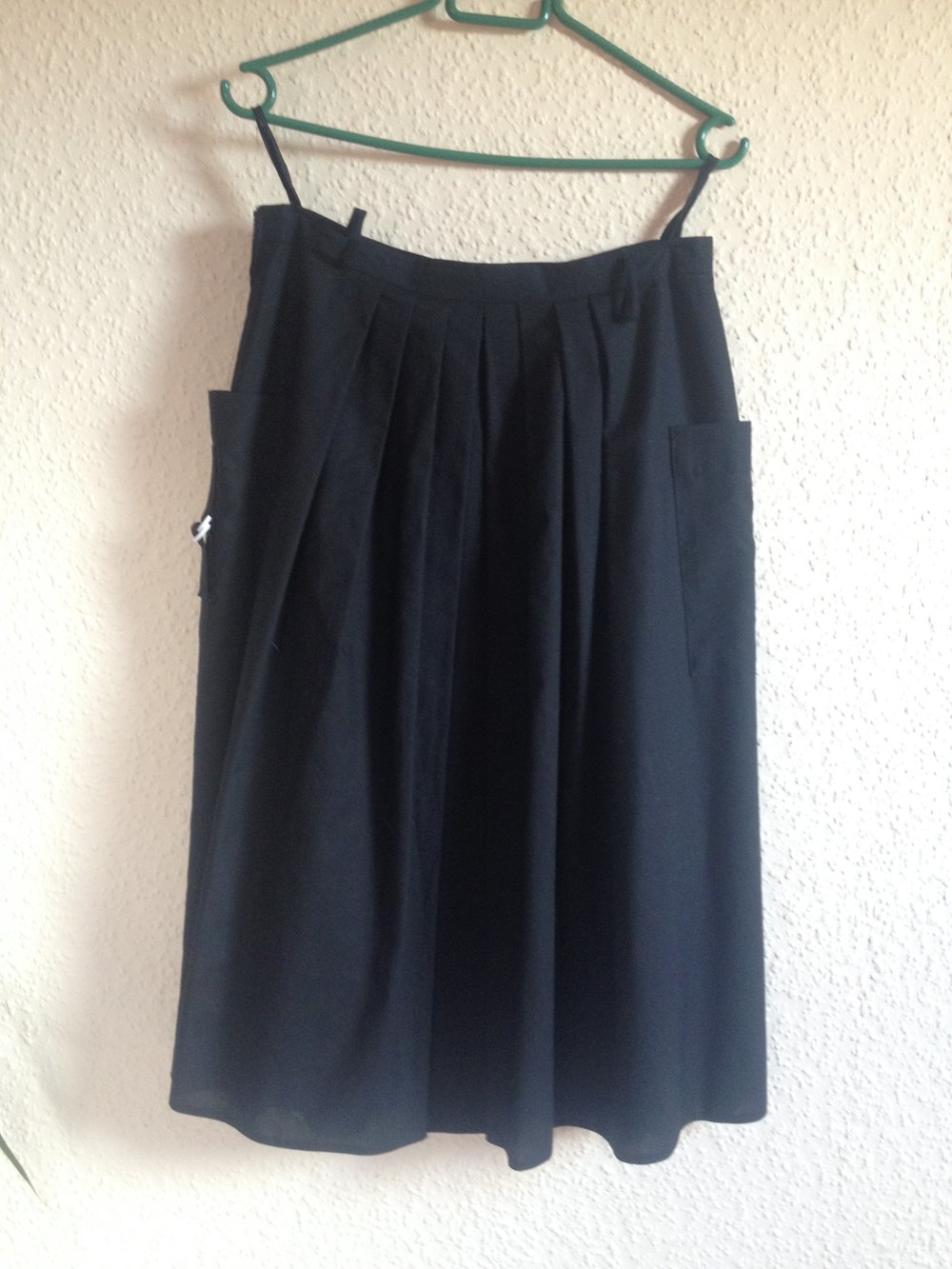 schwarzer high-waist Rock mit Taschen