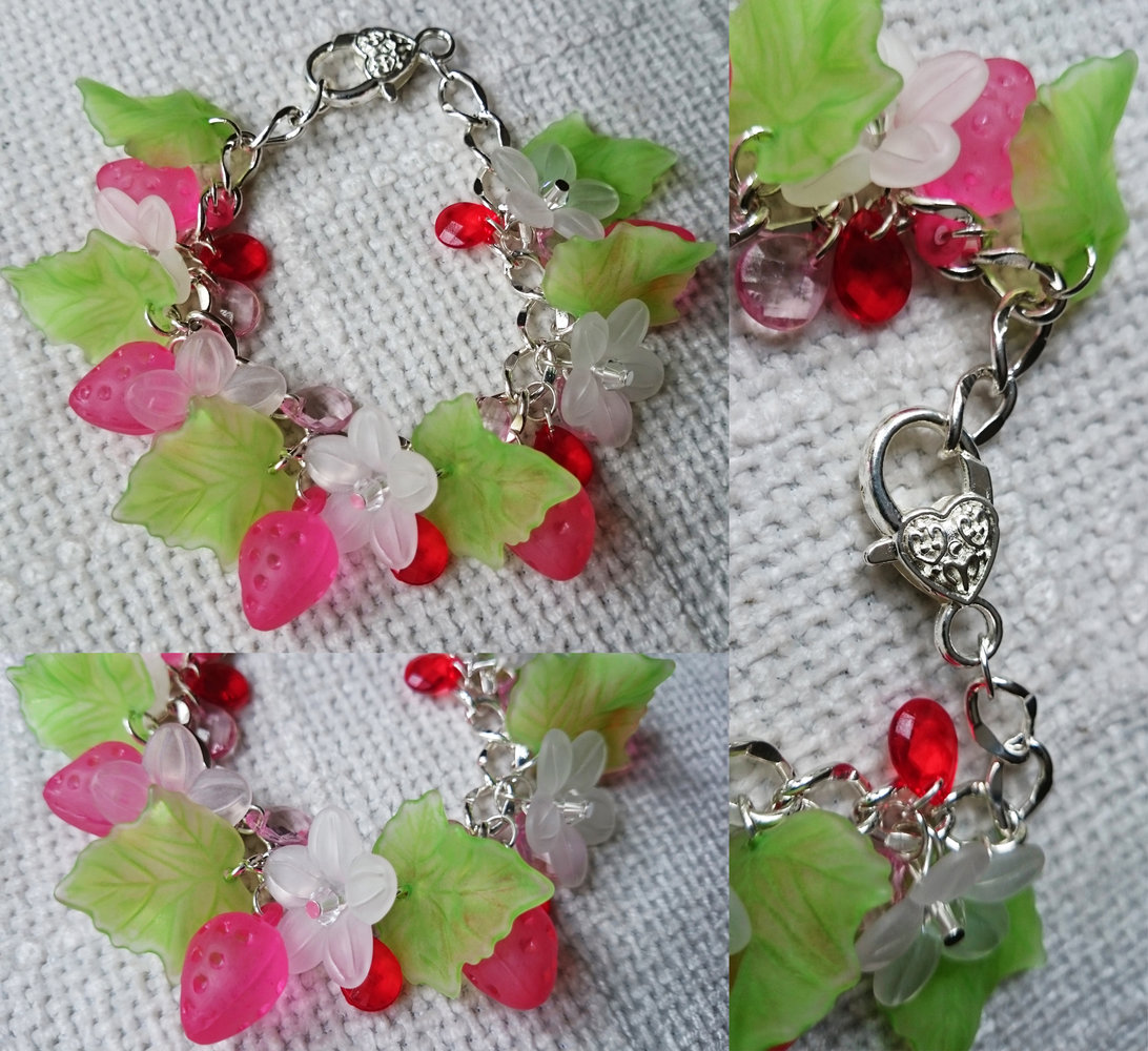 Armband Bettelarmband Erdbeeren Erdbeere Strawberry Blume Flower Blüte Sommer Kawaii Sweet süss Mädchen Crystal Kristall
