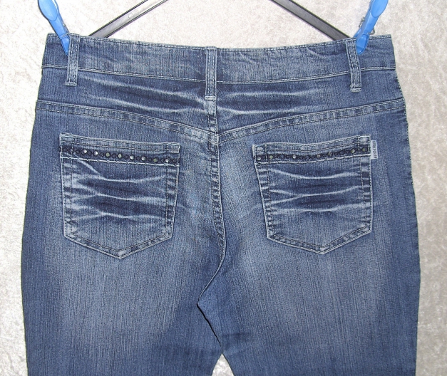 mittelblaue 3/4 Jeans