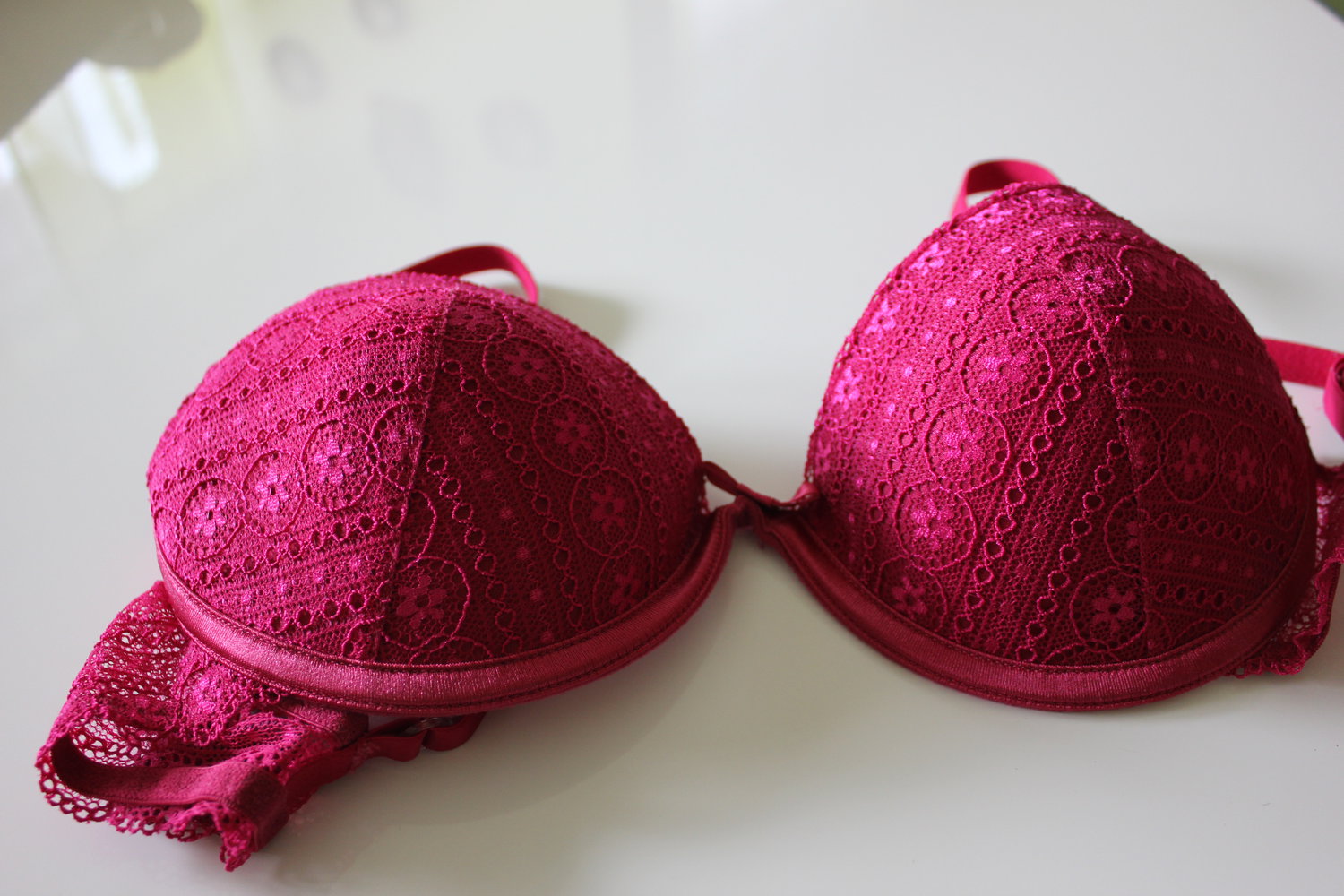 pinker Spitzen-BH in 75C