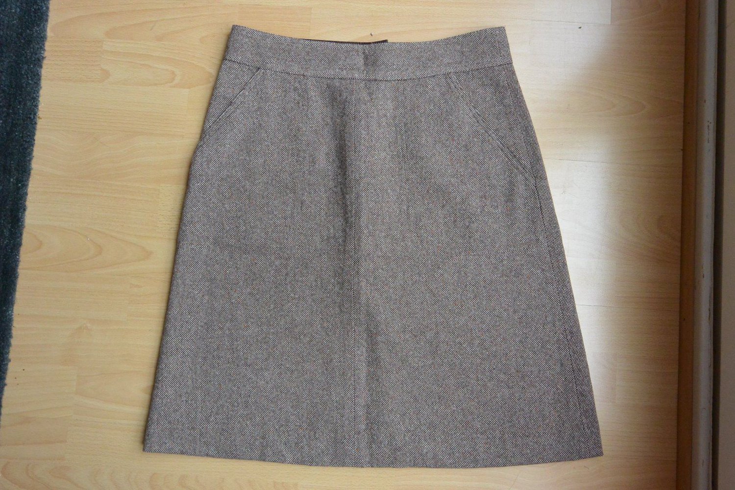 Schöner Banana Republic Rock, Tweed, meliert, beige, Größe 38
