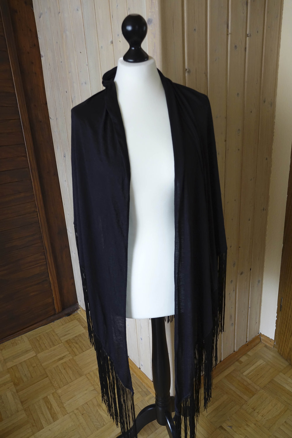 Schwarzer XXL Bolero