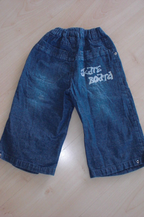 Bermuda Jeans Hose Gr. 110 neuw