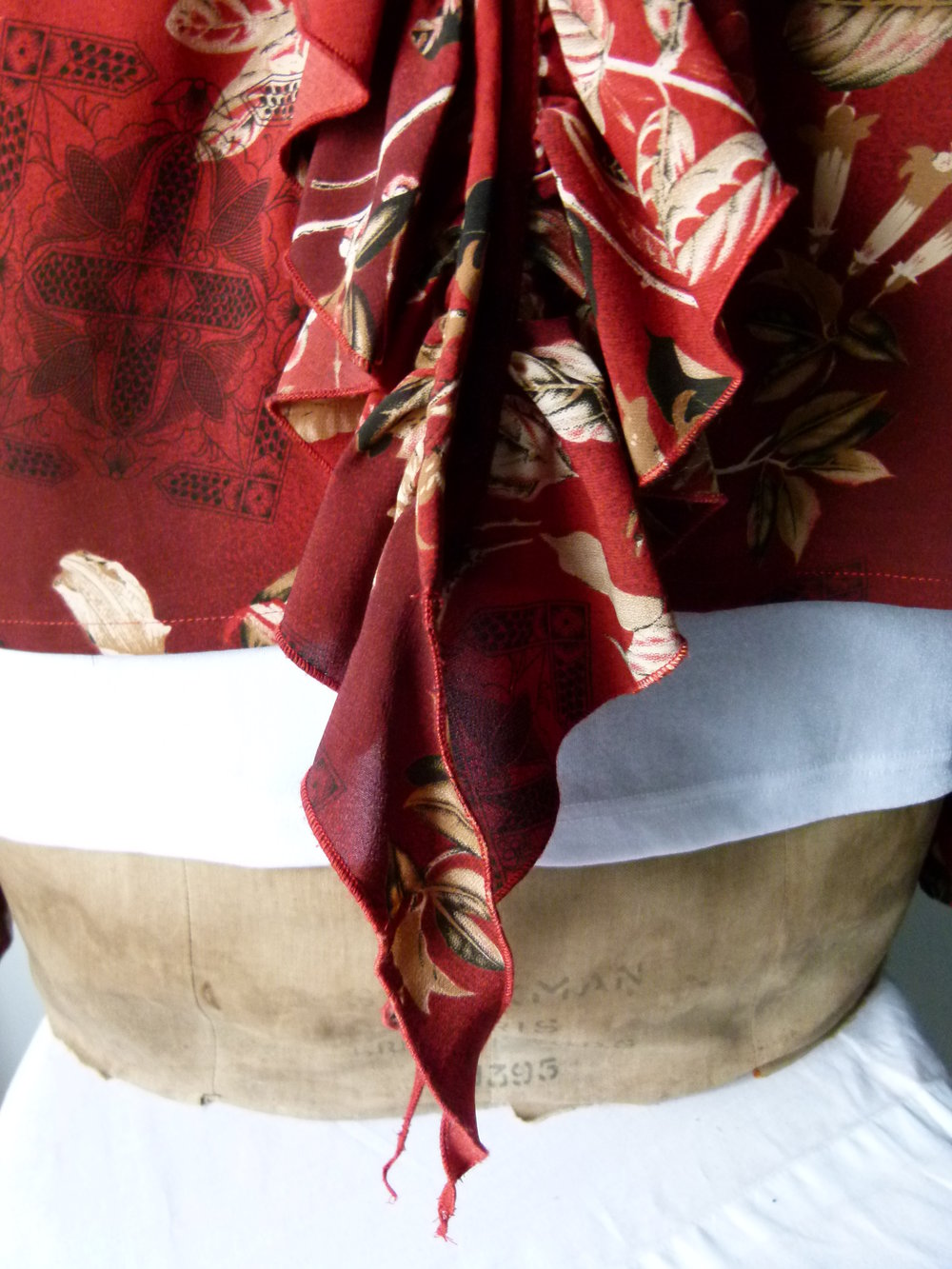 Rüschen Bluse mit Blumenmuster, dunkelrot herbstliche Farben, Boho Mori Goa Elfen Festival Lagenlook