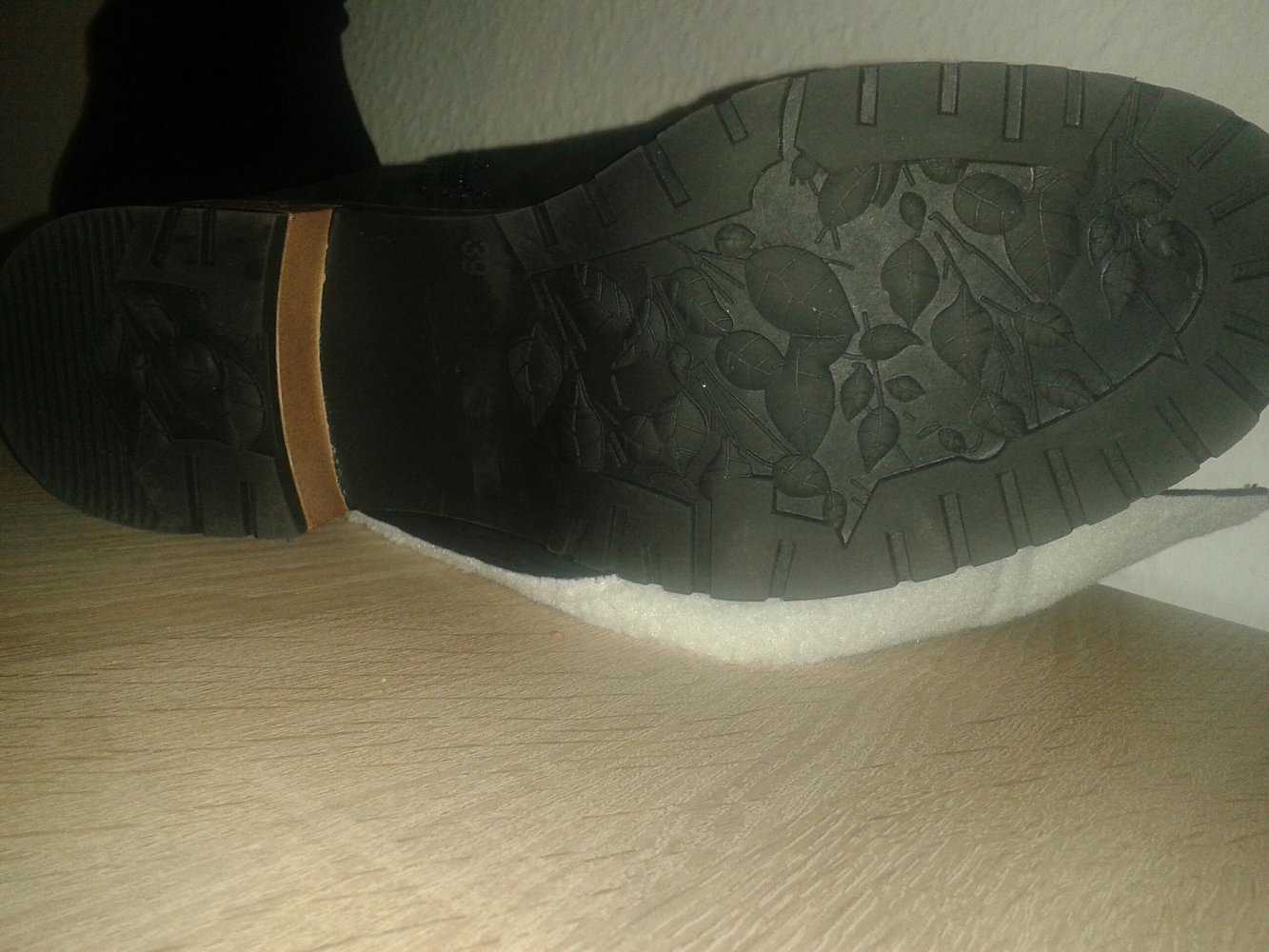 Schwarze Winterstiefel